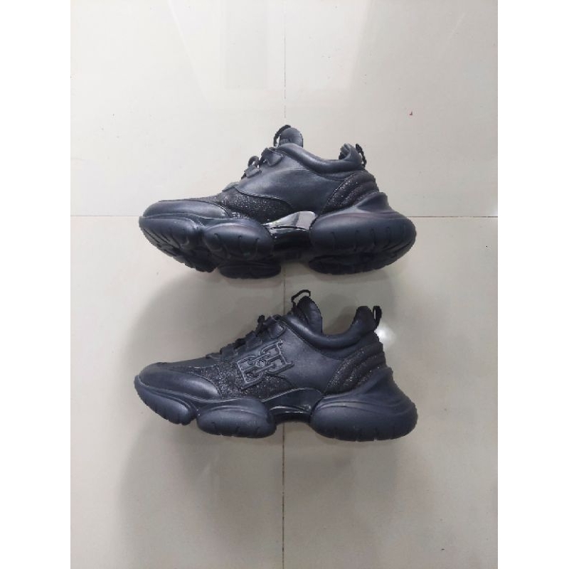 Sepatu Bally Sport Size 8 (39,40)