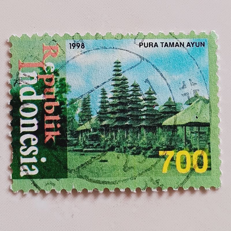 

(AF) Perangko Indonesia 1998 Pariwisata - Pura Taman Ayun 700 rupuah Used (1/2)