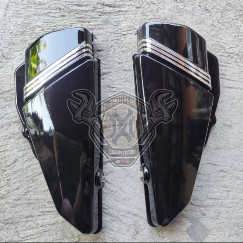 Box Aki Bok Aki Body Samping Yamaha RX King Hitam Lis Chrome
