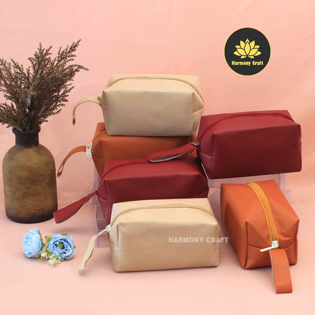Dompet Kubus Pouch make up untuk souvenir pernikahan