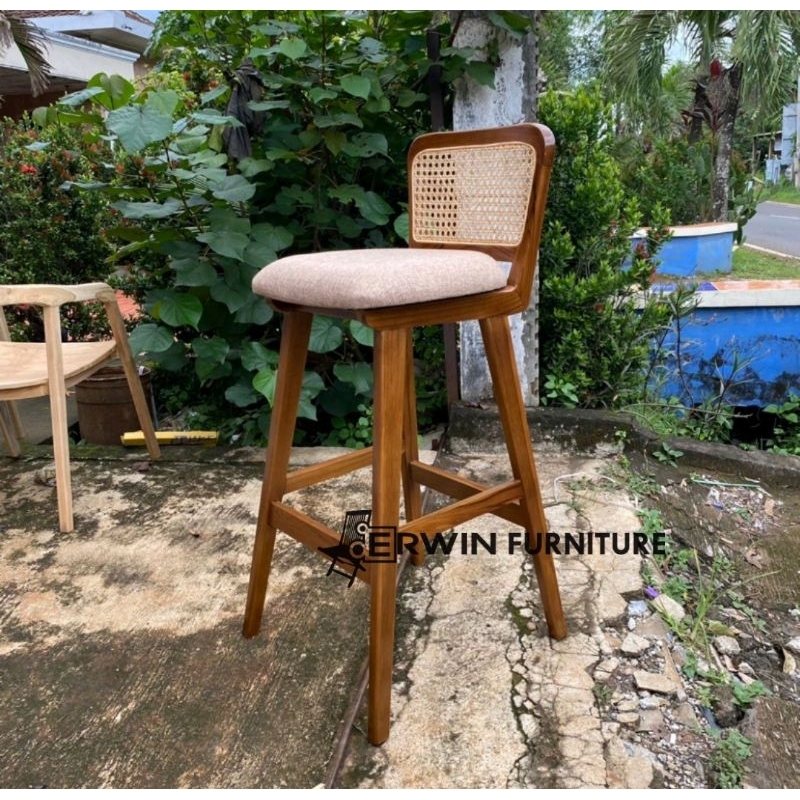 PROMO kursi bar sandaran rotan  - kursi bar cafe - kursi mini bar stoll - kursi cafe bar murah