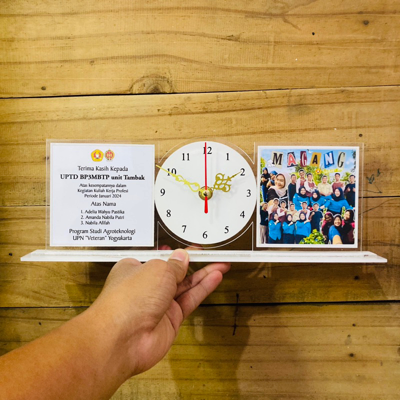 Kenang kenangan Magang PKL Custom Jam Duduk Bonus Box Kado dan Pita