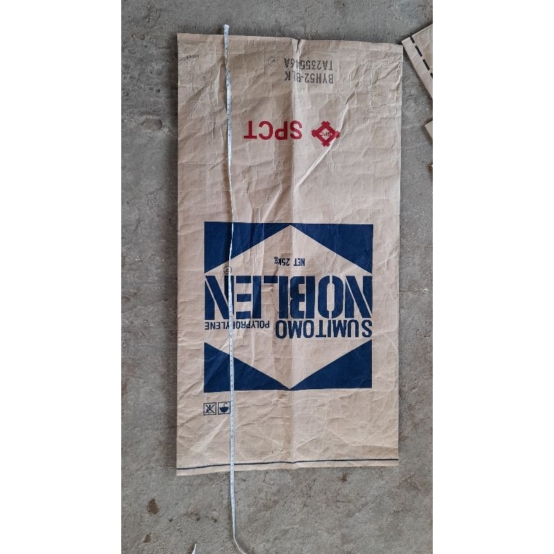 karung noblen karung strawberry