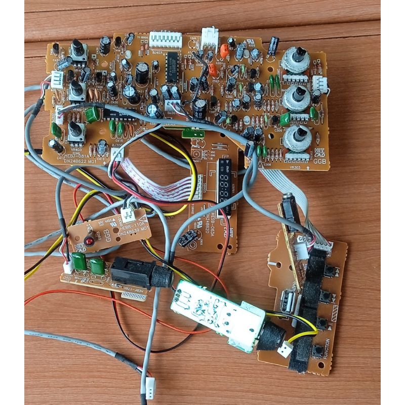 TONE CONTROL SPEAKER AKTIF POLYTRON PAS68/67