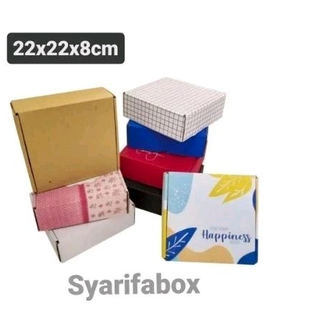 

Box 22x22x8 cm Kardus/polos/kemasan/hampers/Nasi