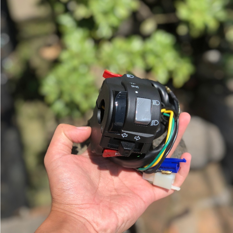 Holder Kiri Vixion Original Yamaha Saklar Kiri Vixion Ori