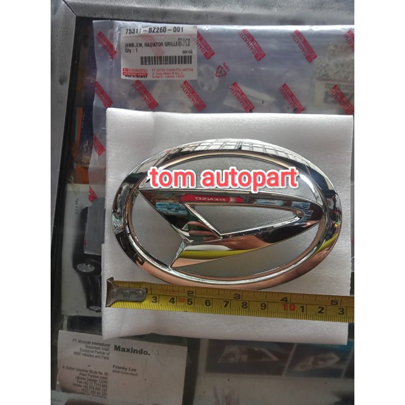 Logo Depan Daihatsu LUXIO ORI