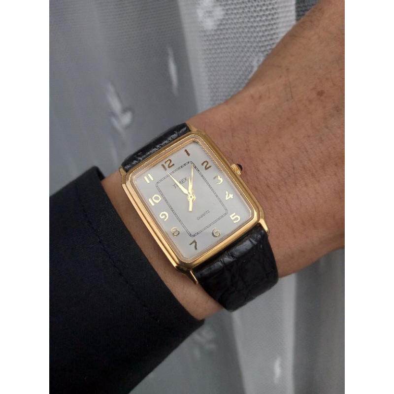 Vintage Rare TIMEX TANK Dresswatch 1970-1979 Circa