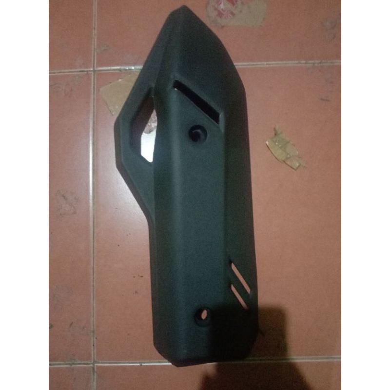 tutup kenalpot PCX standar Vario 160 cover tameng kenalpot pcx standar Vario 160
