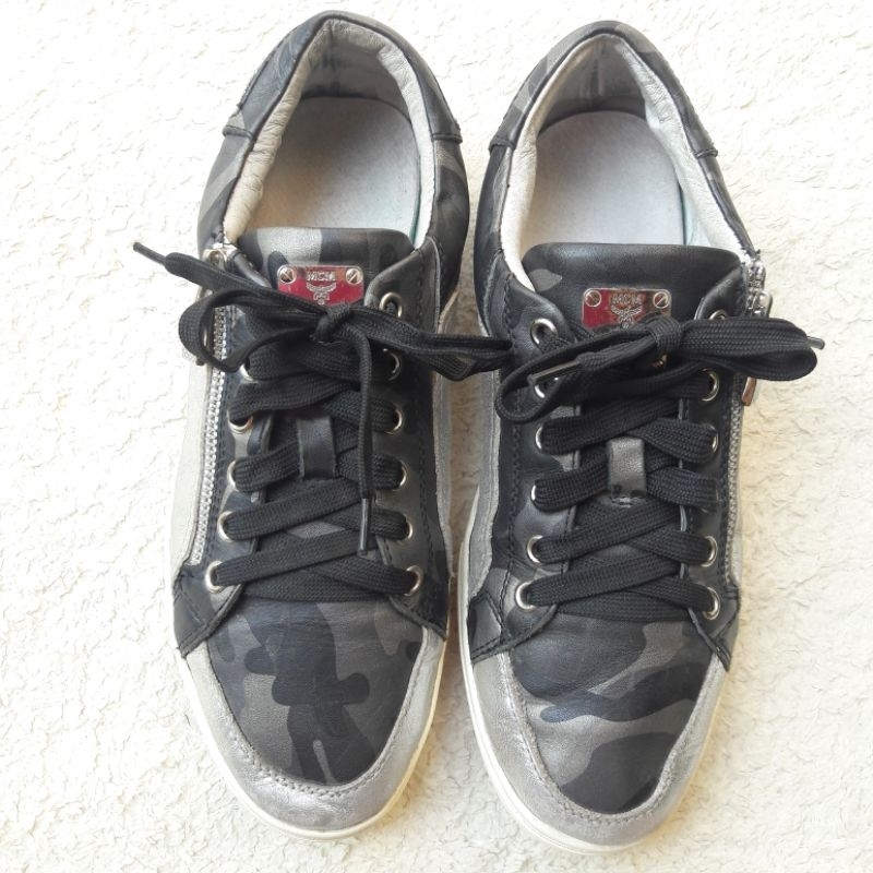 Sepatu Mcm Pria Size 41 Kulit Asli