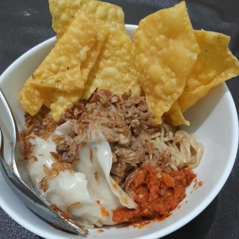 

MIE AYAM HALAL