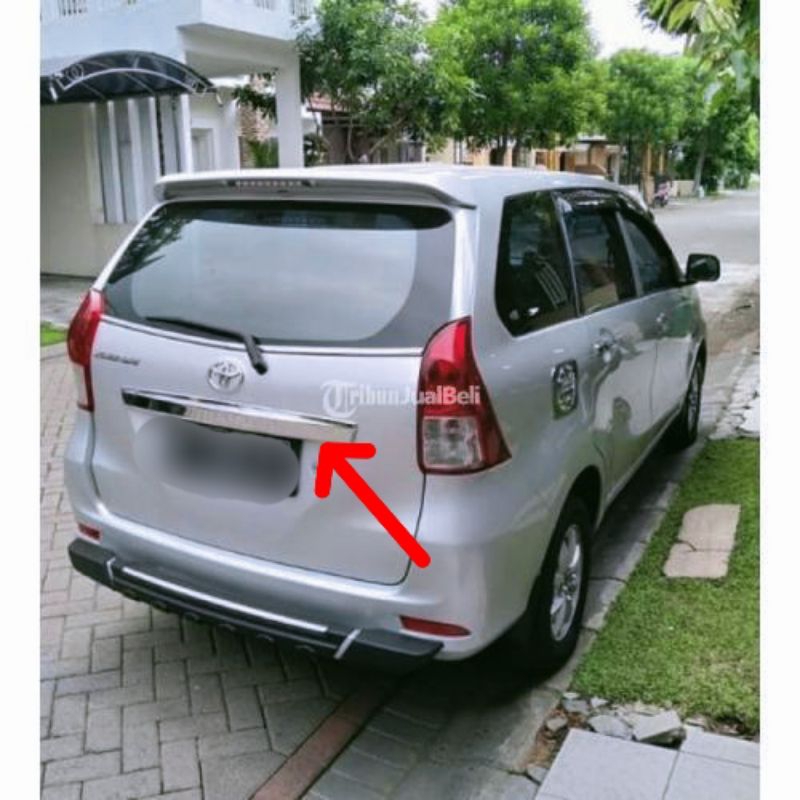 lis trunklid bagasi crom avanza xenia 2012-2015 original