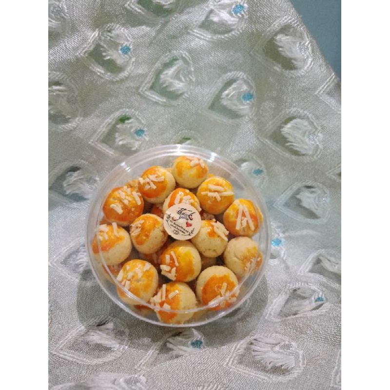 

KUE LEBARAN/ KUE NASTAR/NASTAR KEJU