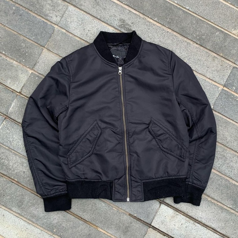 Bomber Jacket Uniqlo