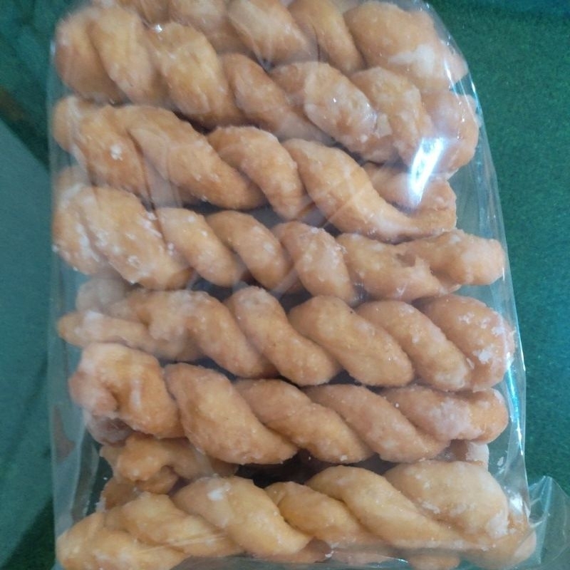 

Kue Ulir/ kue pilin/ kue bapilin / ulir ulir khas minang 350 gr