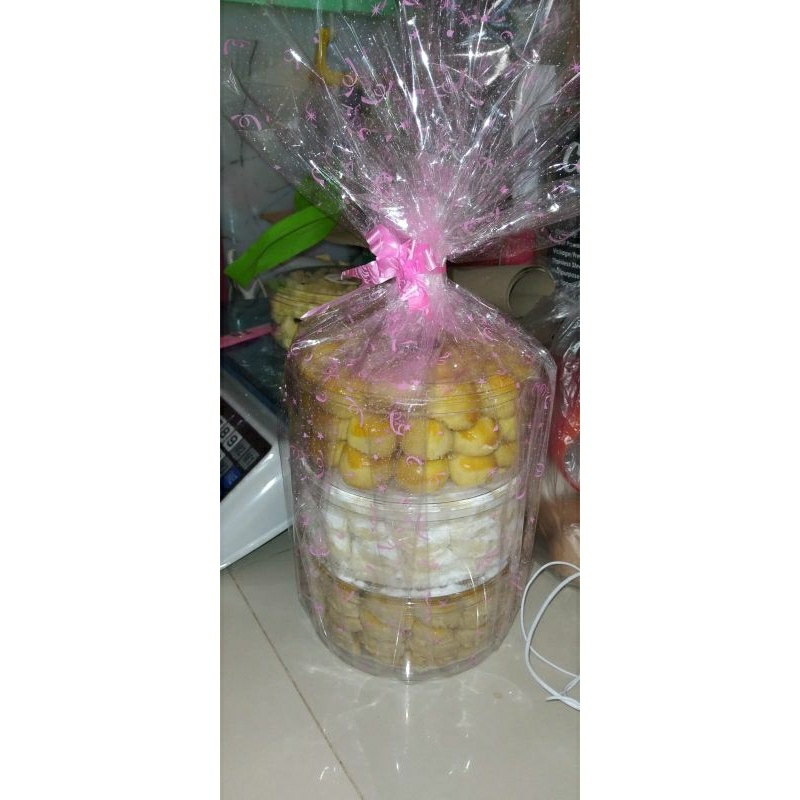 

Paket Kue Lebaran Tiga Rasa