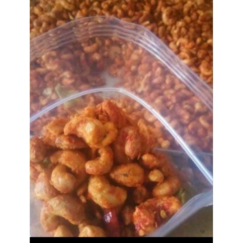 

kacang mente super pedas manis kemasan 100-200gram