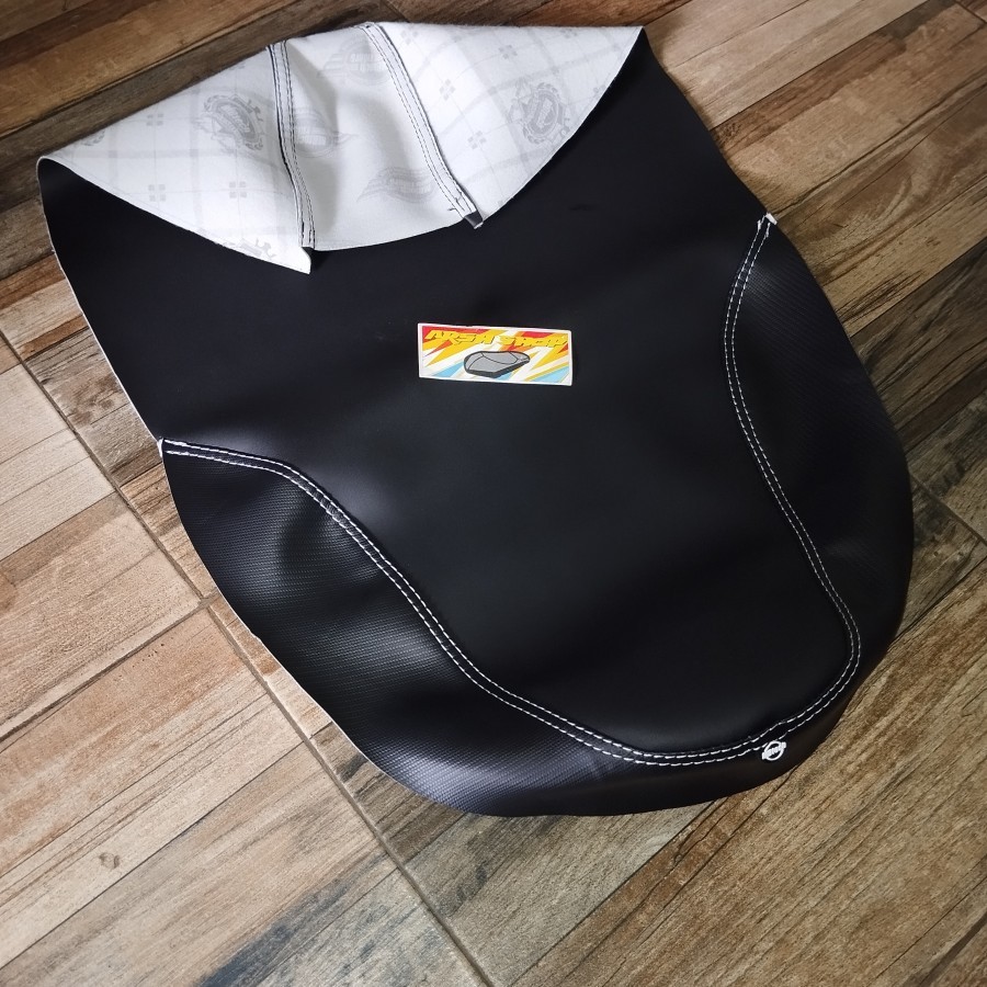 Kulit jok motor Mbtech Carerra Vario 110/125/150