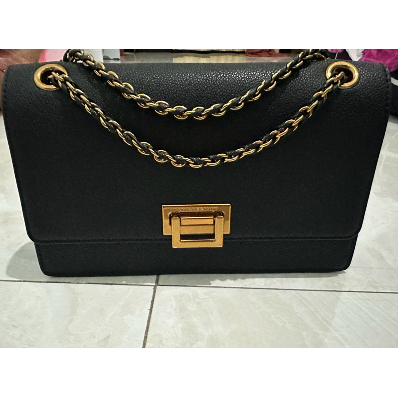 Tas charless and keith original 100%