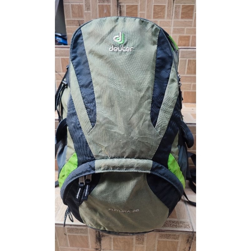 Tas Futura Deuter 28 L ditoko sebelah masih harga 1.7