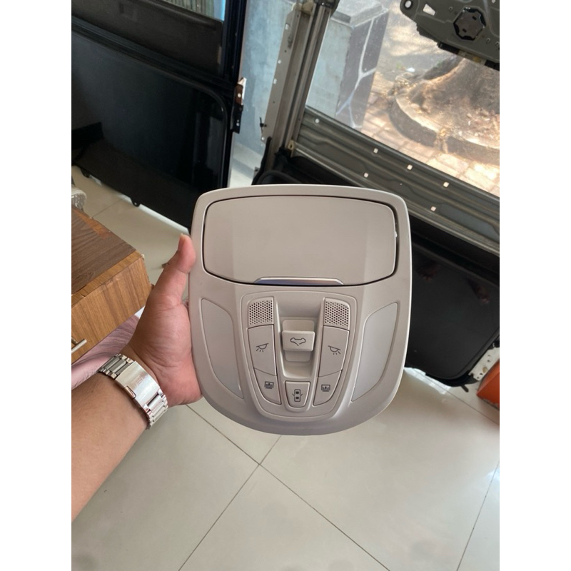 switch panoramic sunroof