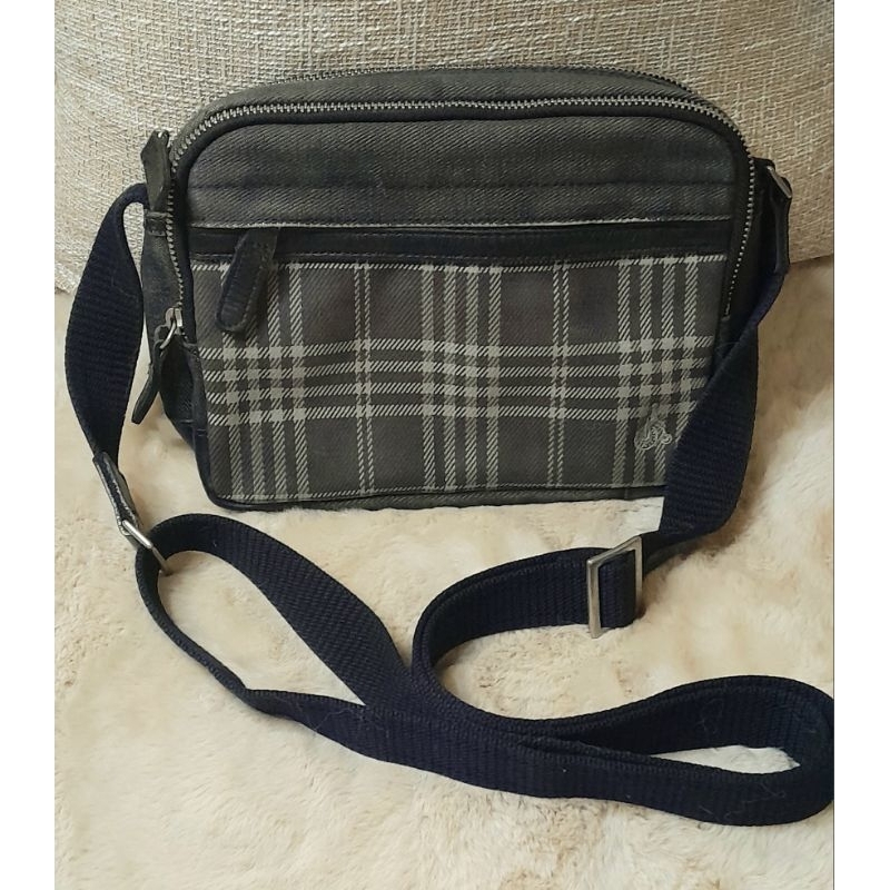 BEAN POLE SLING BAG