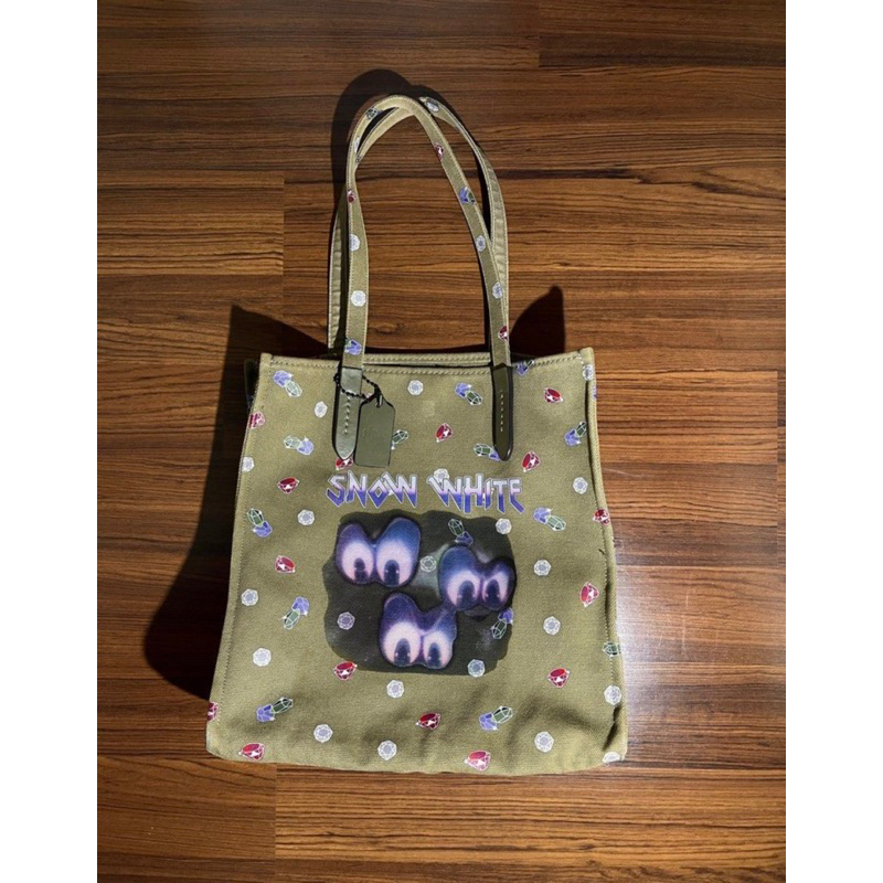 Coach X Disney Snow White tote bag