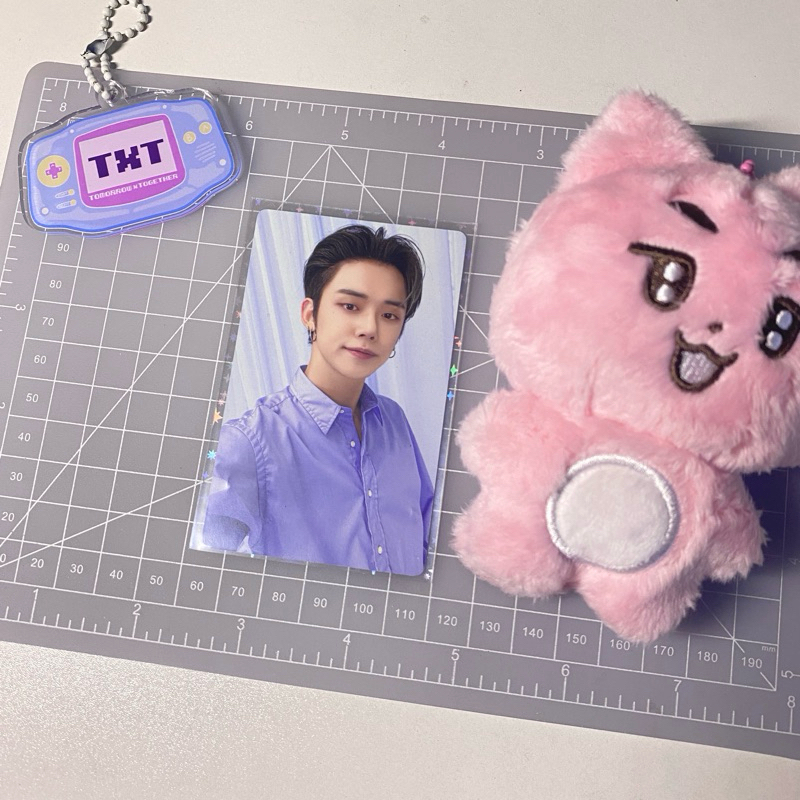 YEONJUN PC (PHOTOCARD) OFFICIAL VISUAL SEASON GREETING 2023 TXT