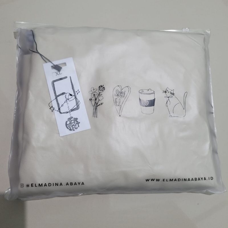 FK huda stitch oatmilk NWT