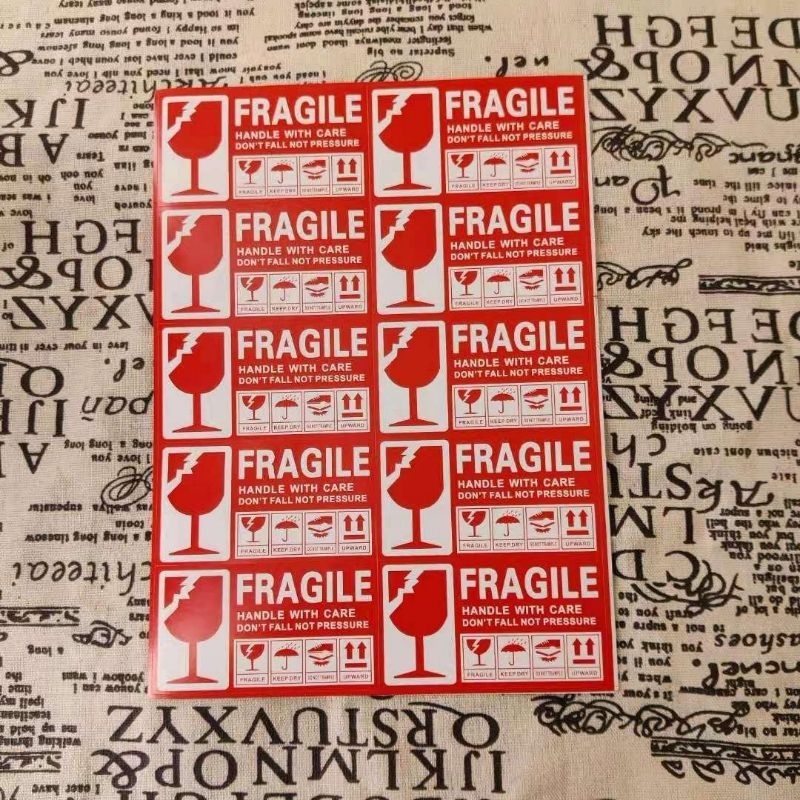 

Stiker Label Fragile 9 x 5 cm Merah Jelas Cantik