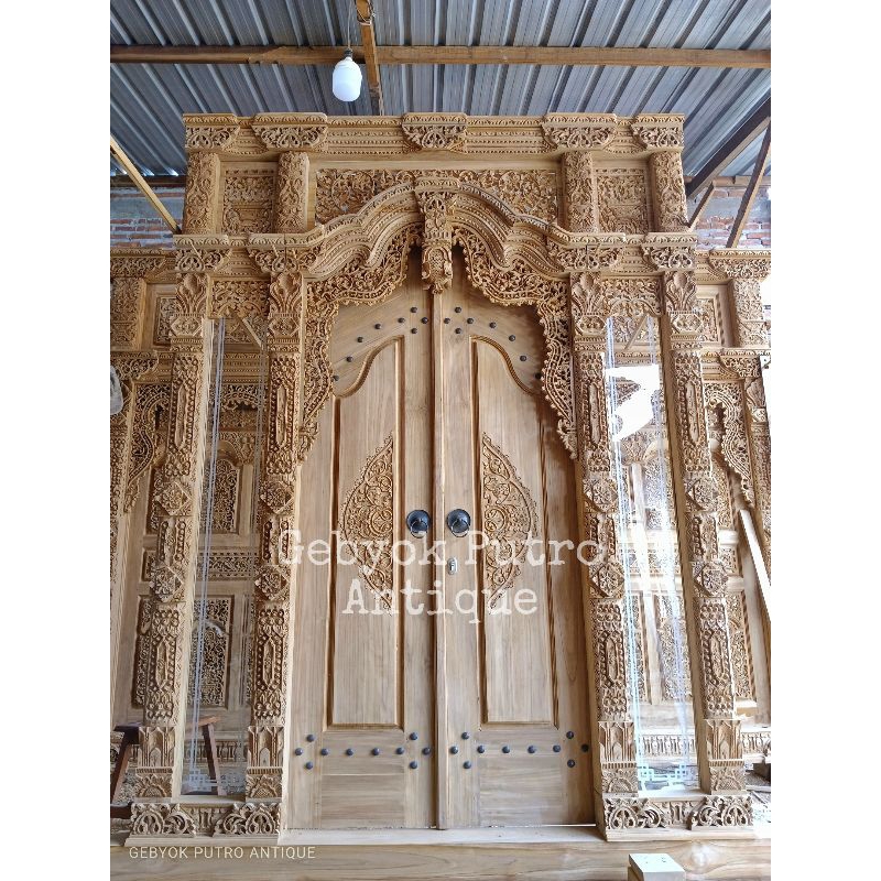 PINTU GEBYOK UKIR 2 METER KANAN KIRI KACA