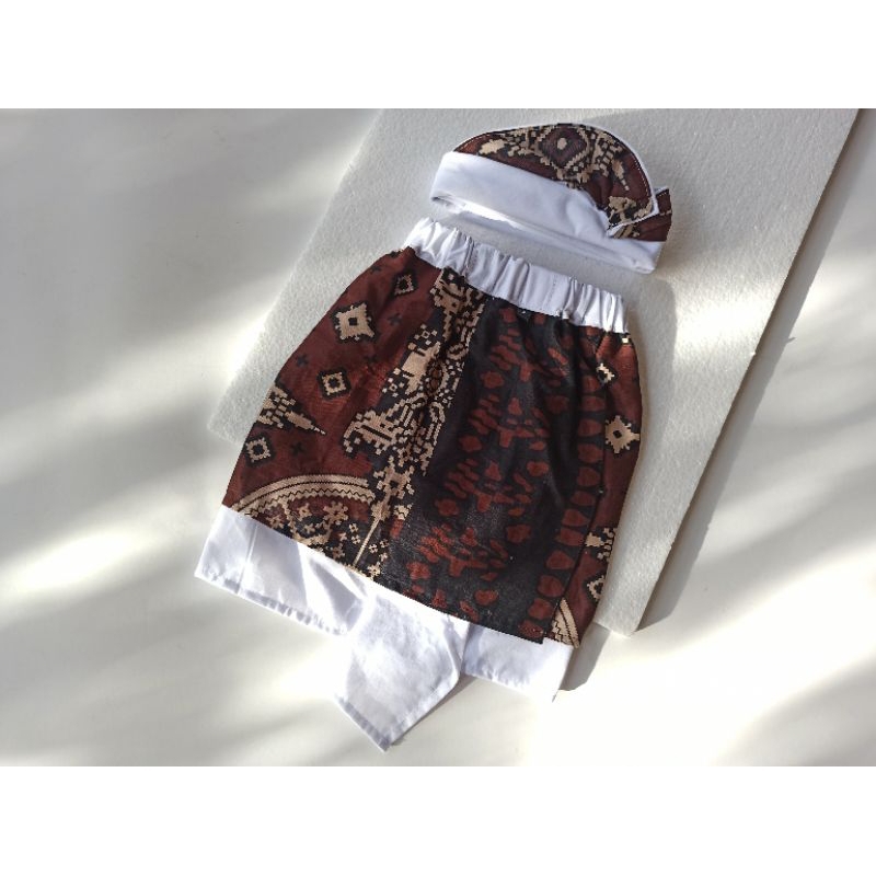 Kamen Jadi Anak Laki-laki Batik Lobeng Pakaian Adat Bali