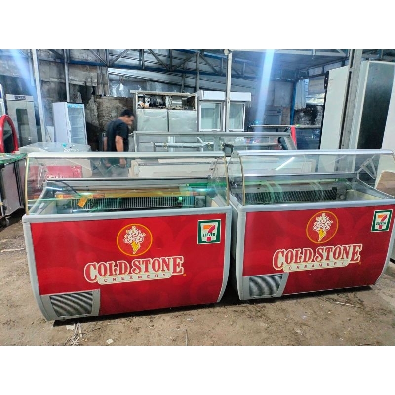 SHOWCASE GELATO ICE CREAM