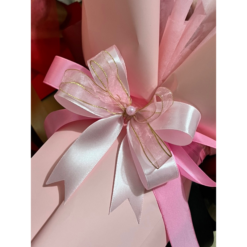 

Pita hiasan 4 Layer / Pita Siap Pakai / Pita Souvenir / Pita Hampers / Pita Jadi / Pita Hampers Lebaran Idulfitri