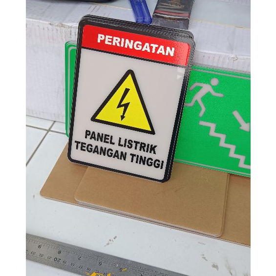 

Rambu Setiker Peringatan Bahaya Listrikl