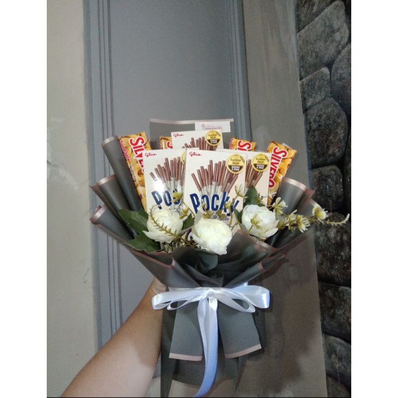 

snack bouquet-hampers