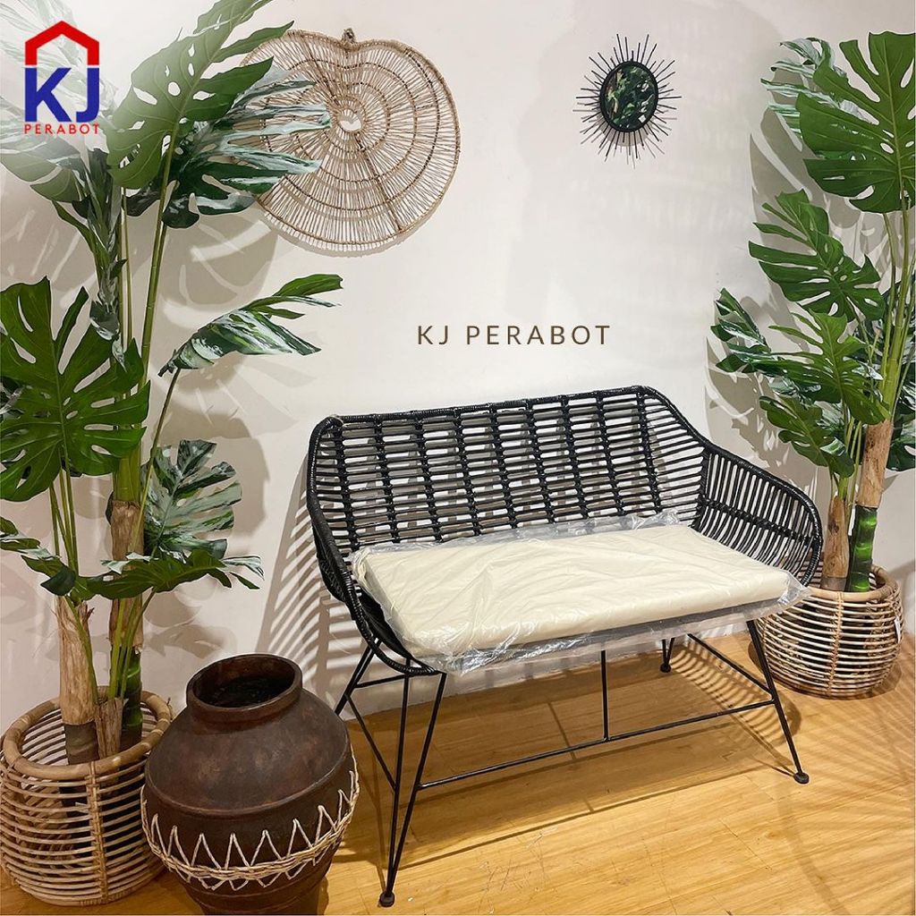 KJ Perabot - MT Sofa Rotan 2 Seater + Cushion