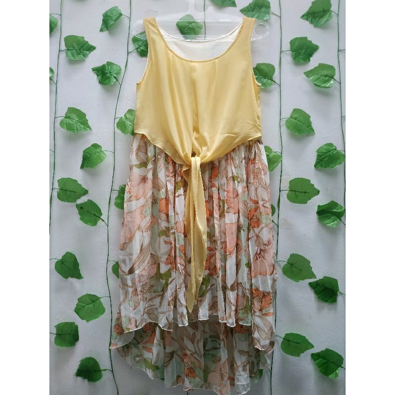 Dress kuning rok bunga", tanpa lengan