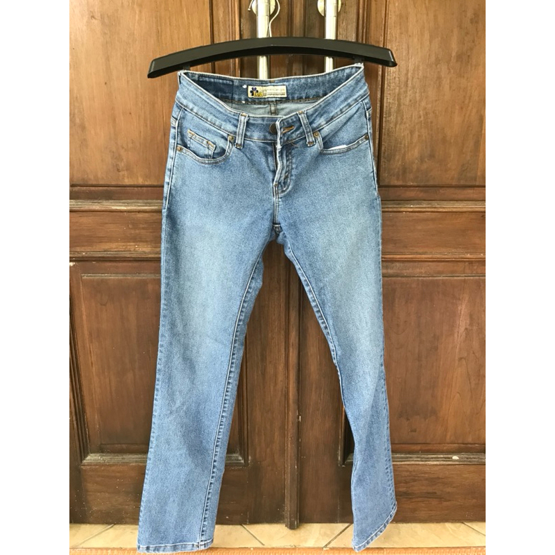 Preloved Lois Jeans Girl