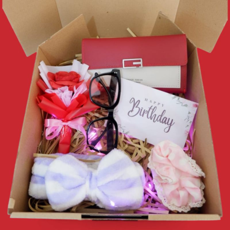 

Kado ulang tahun cewek/Hampers ulang tahun/kado valentine/kado anniversary/kado lebaran