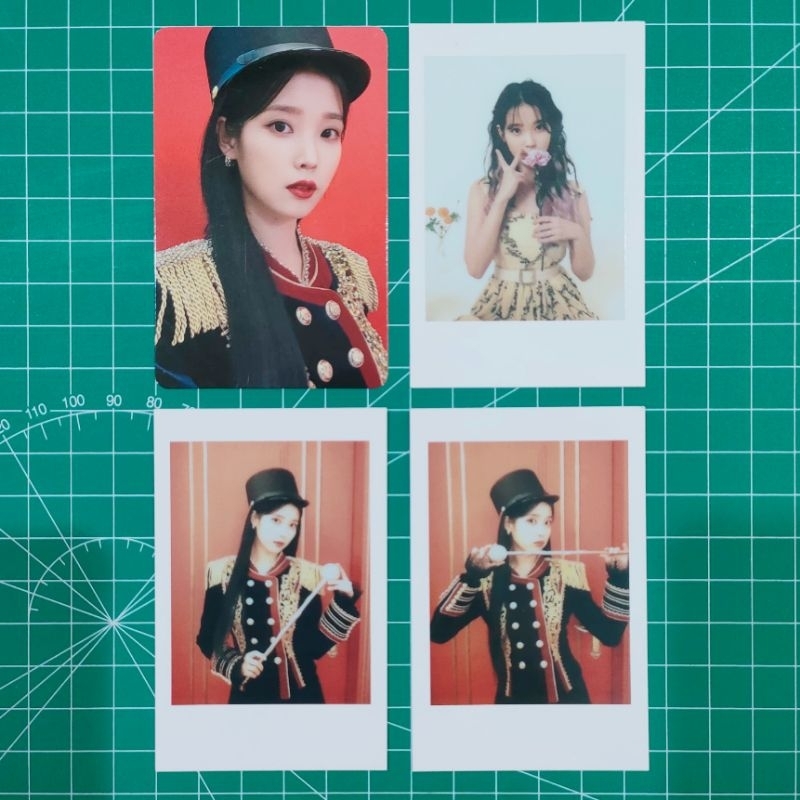 IU 2022 CONCERT "THE GOLDEN HOUR" OFFICIAL PHOTOCARD
