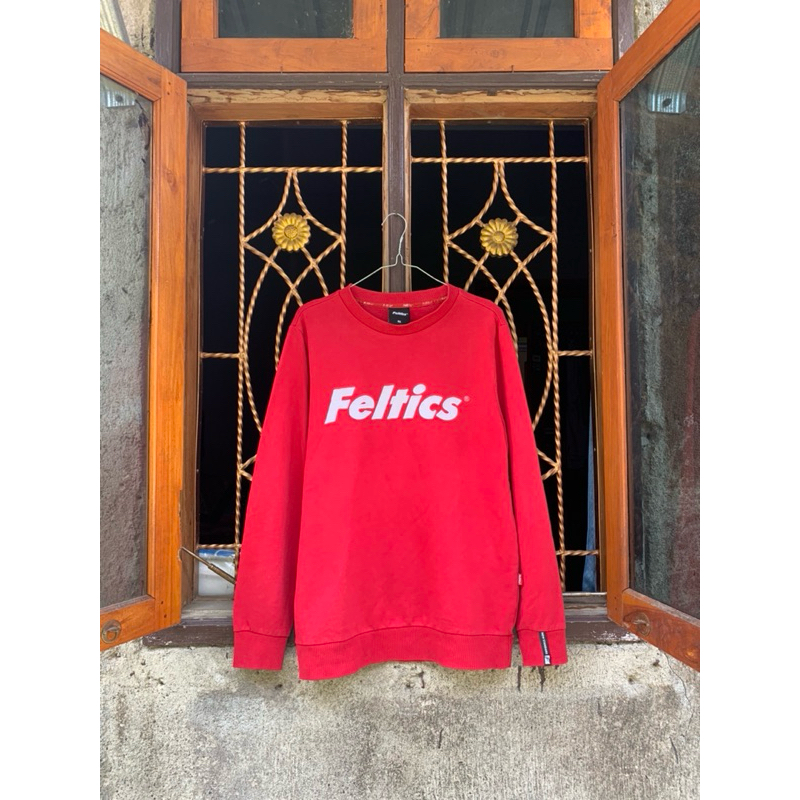 Crewneck feltics red second