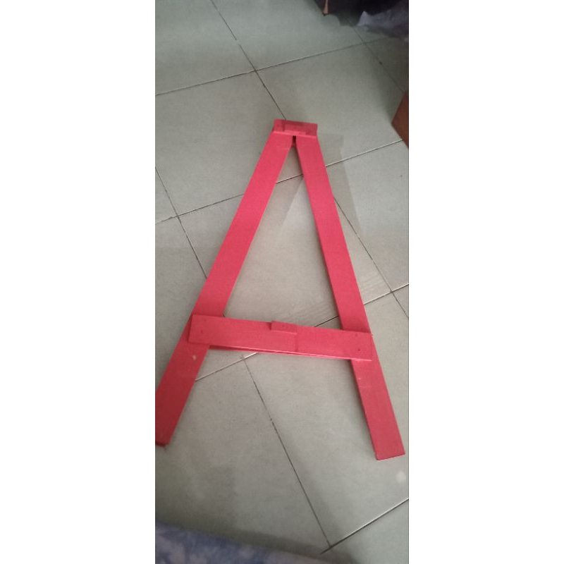 

jagrak lukis /meja lukis /stand lukis sterofoam