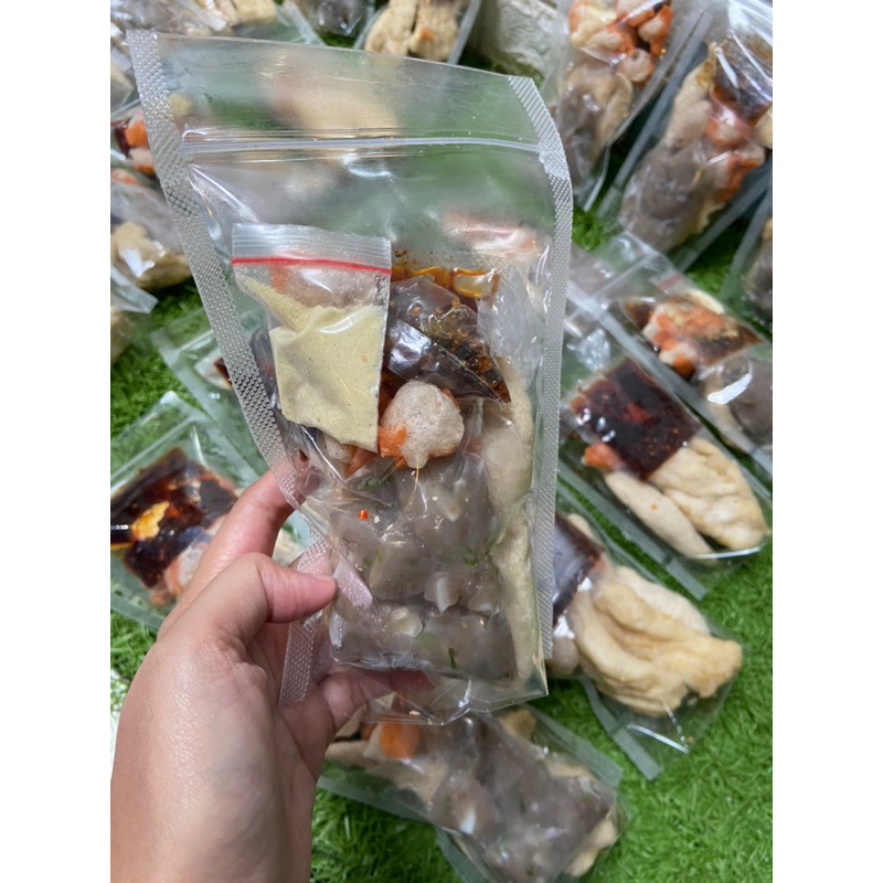 

Cirawang Kuah (Bakso aci tulang rangu)