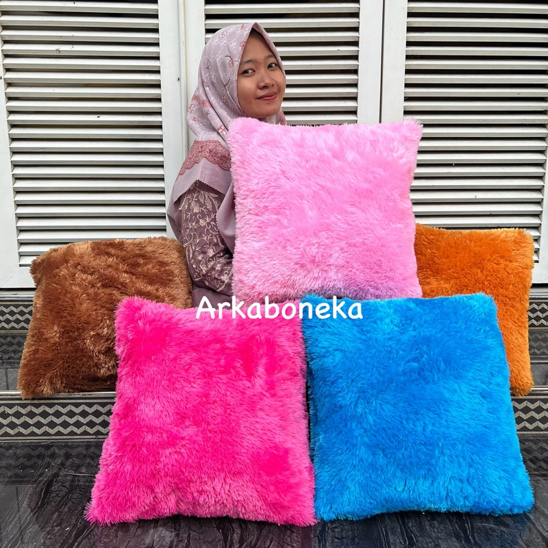 BANTAL SOFA BULU HALUS LEMBUT 40X40CM