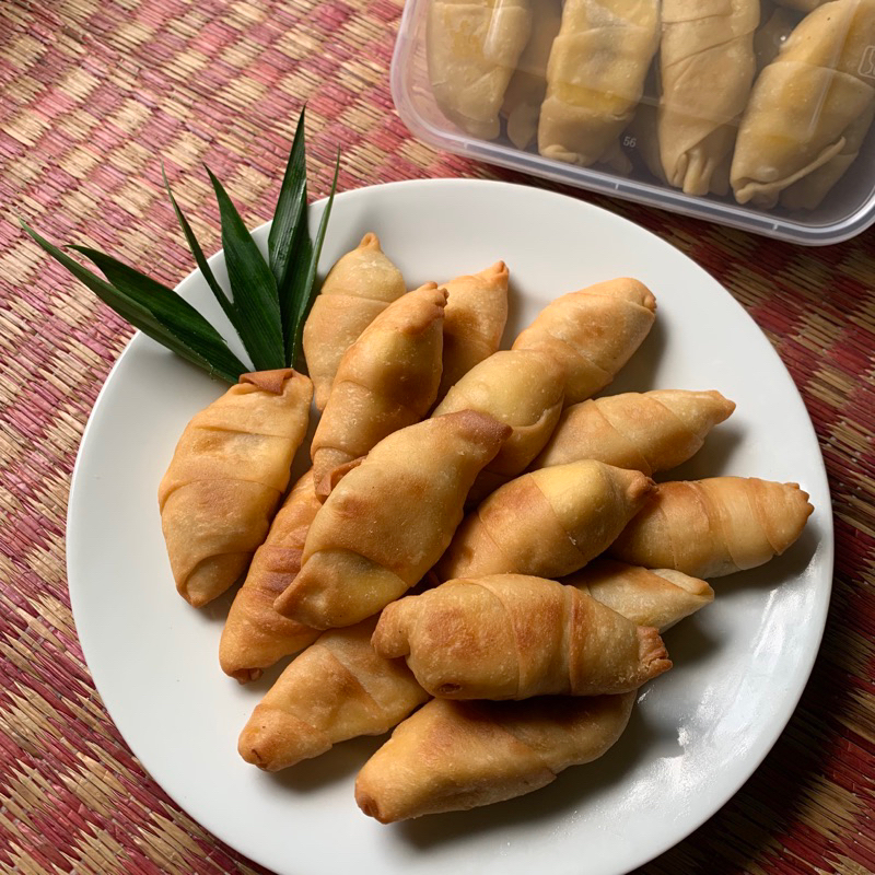 

Molten Pisang Bandung Rasa Original Isi 15