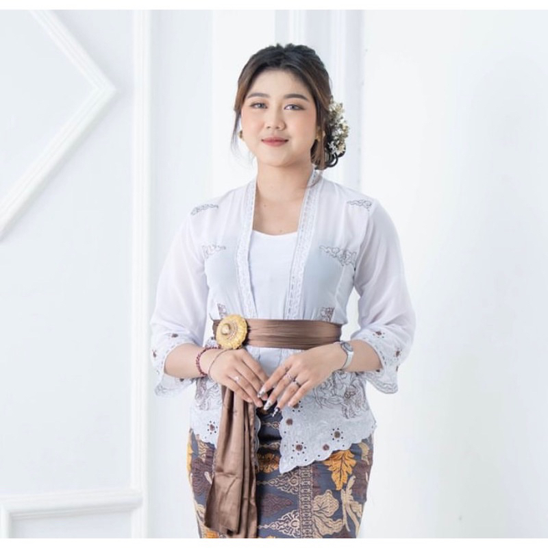 Kain Bordir Motif Wayang | Kain Kebaya Motif Wayang