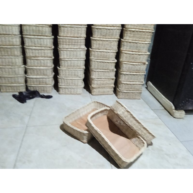 

keranjang rotan kotak pitrit
