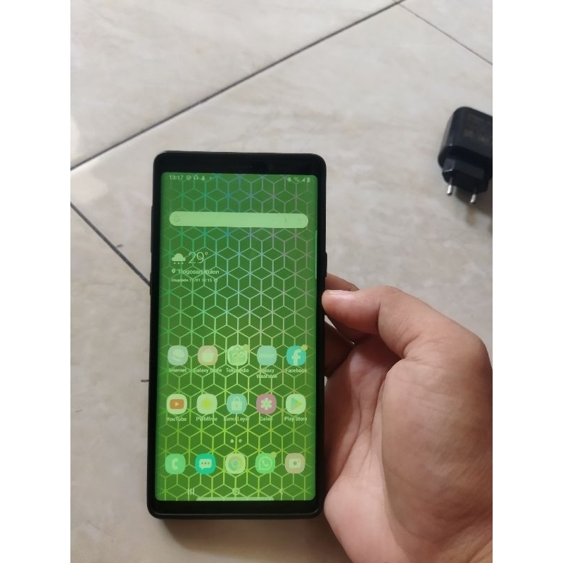 hp samsung galaxy note 9 second layar hijau