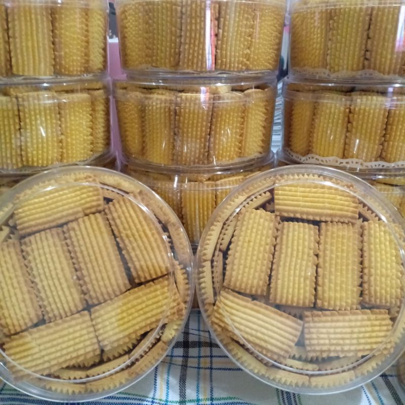 

Kue Semprit Renyah Khas Bangka 500 Gram